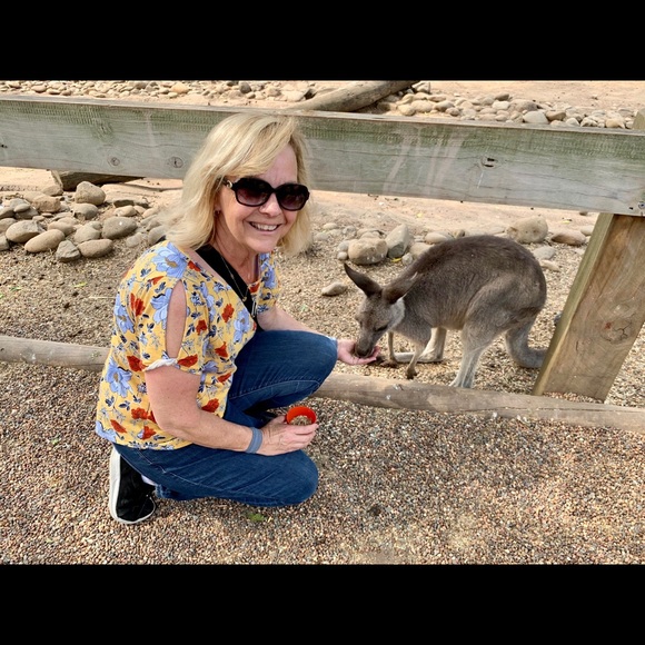 Meet your Posher, Janet - Picture 1 of 1